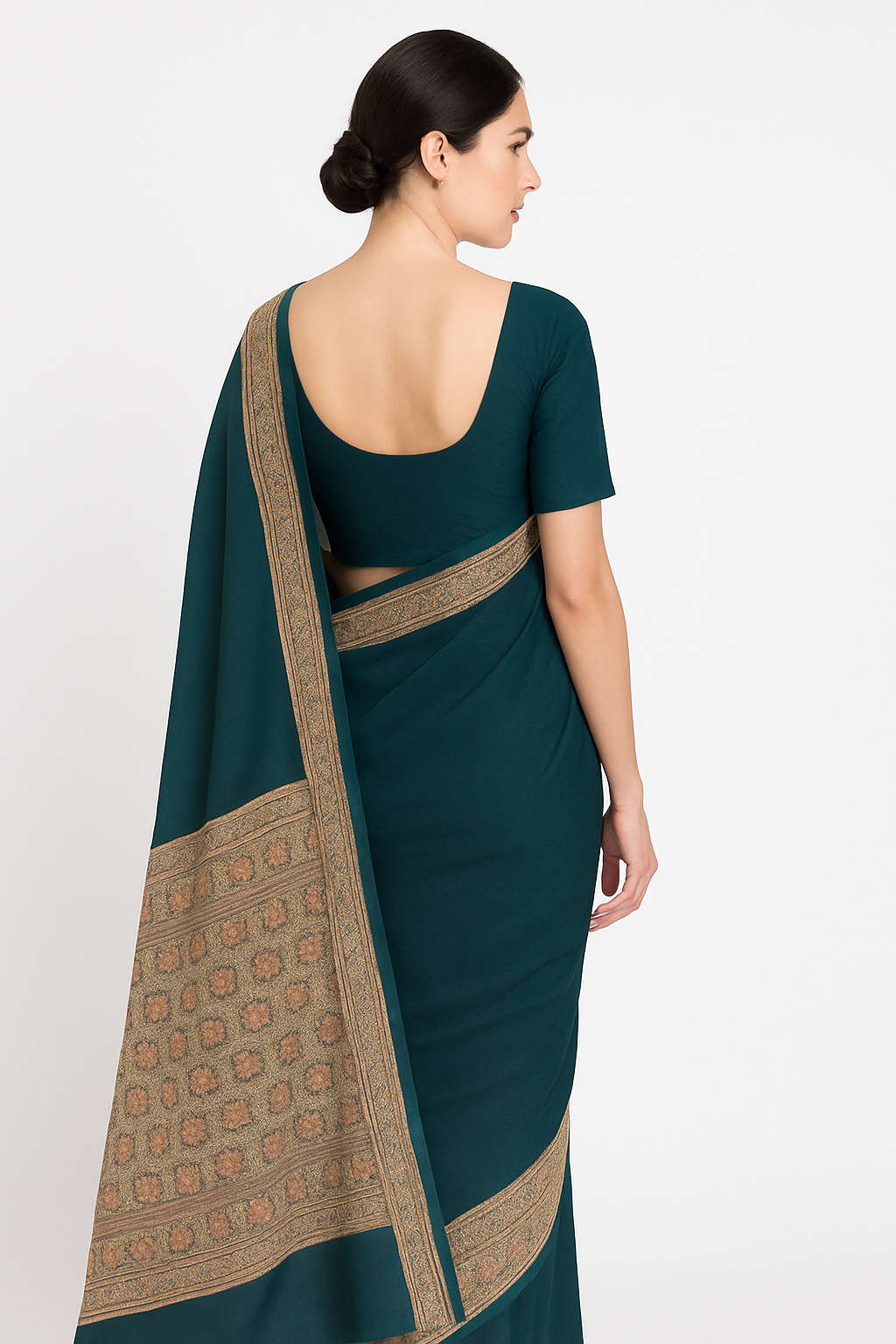 Malai Silk Gadwal Saree with Banarasi Blouse – Luxurious Feel