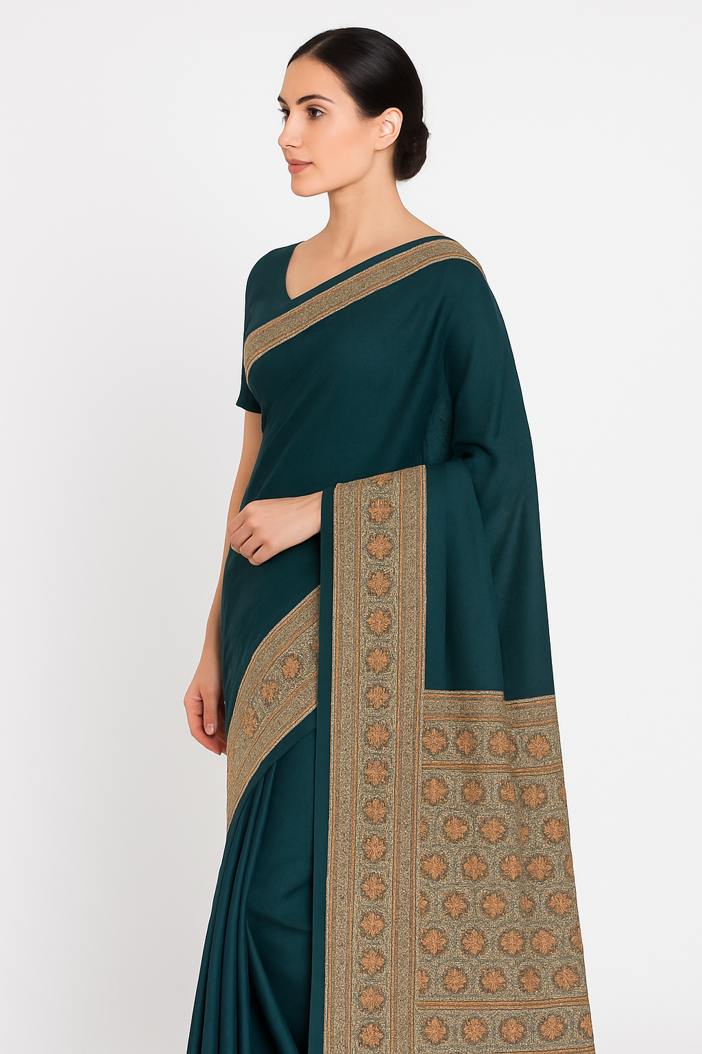 Malai Silk Gadwal Saree with Banarasi Blouse – Luxurious Feel
